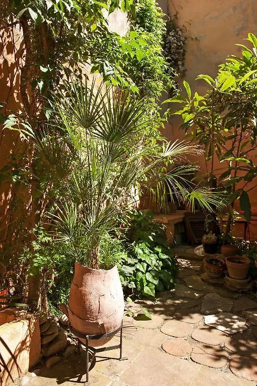 فندق مبيت وإفطار آيكس أومبروفينس Chambres D'Hotes Rue De La Paix