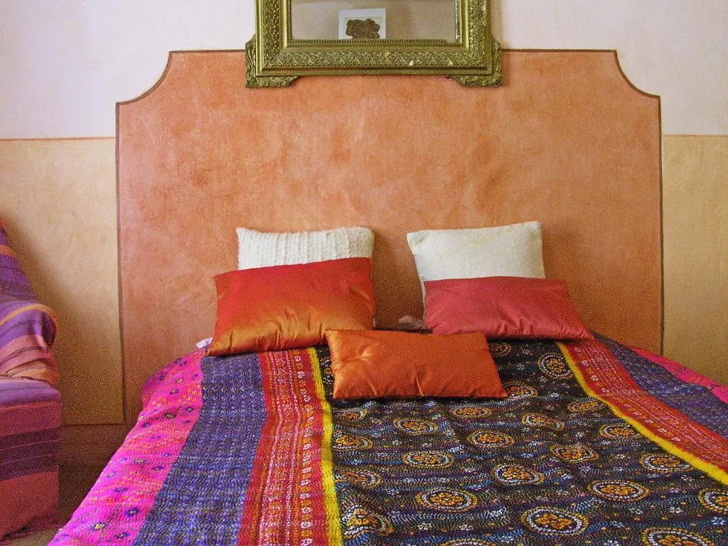فندق مبيت وإفطار آيكس أومبروفينس Chambres D'Hotes Rue De La Paix فرنسا